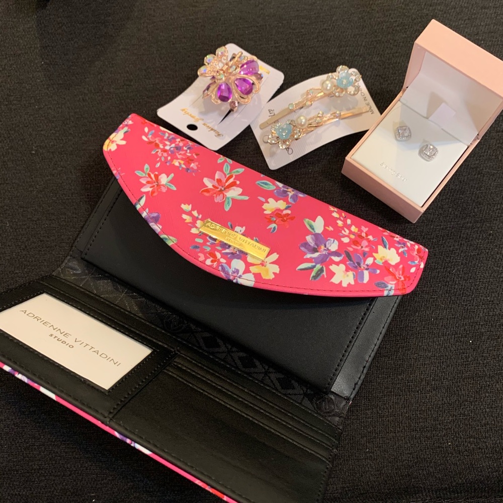 BUNDLE! - Picture 2 of 6